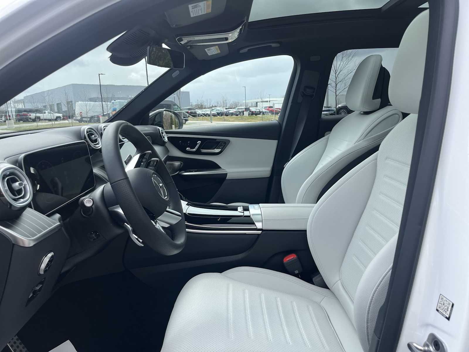 Thumbnail: 2026 Mercedes-Benz GLC - 15