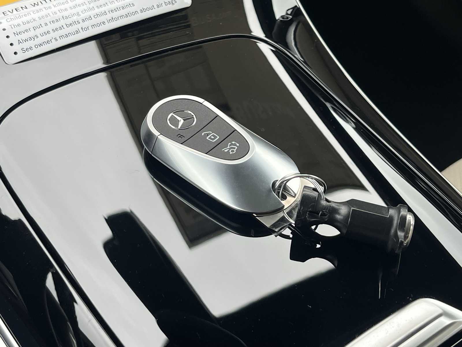 Thumbnail: 2026 Mercedes-Benz GLC - 43