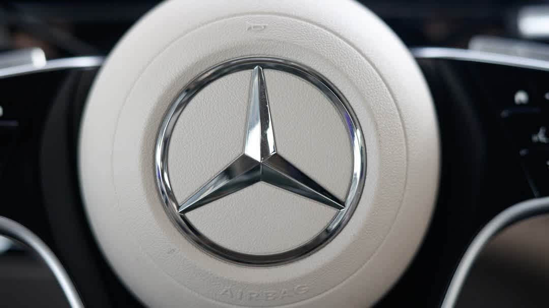 Thumbnail: 2023 Mercedes-Benz EQS - 21