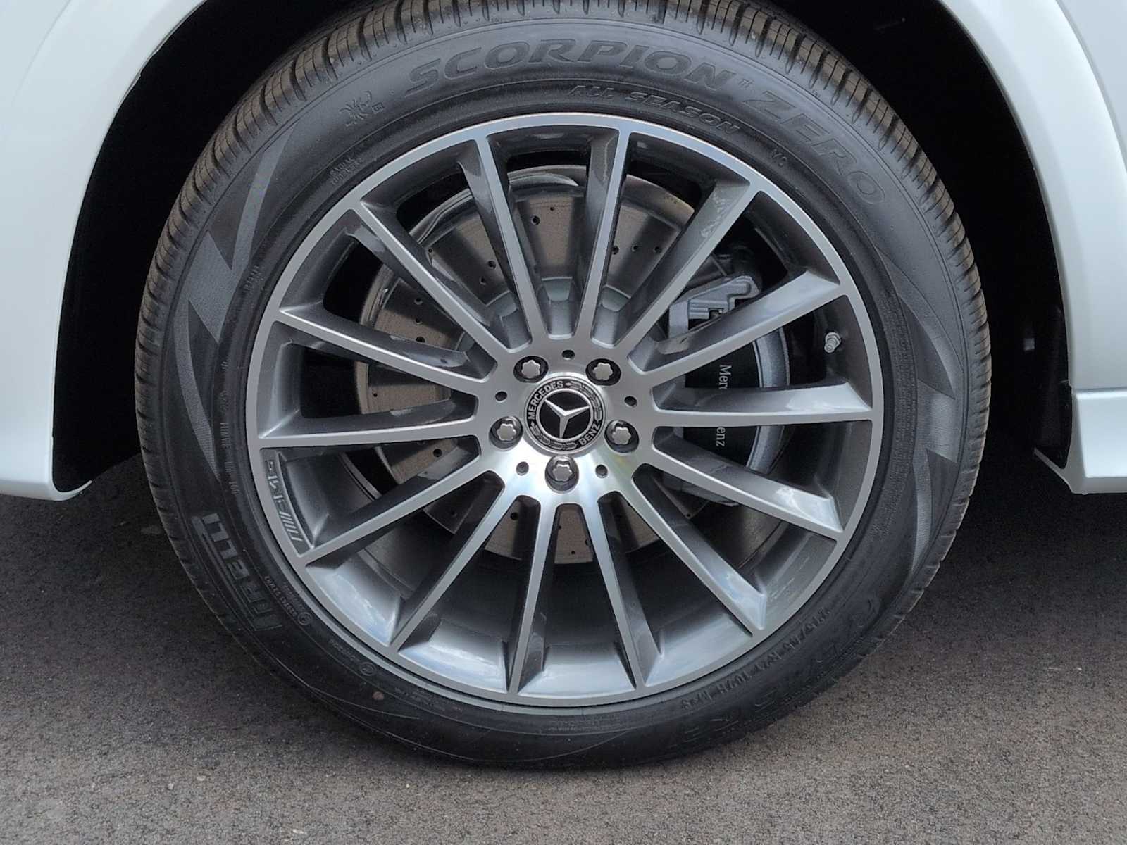 Thumbnail: 2026 Mercedes-Benz GLE - 14