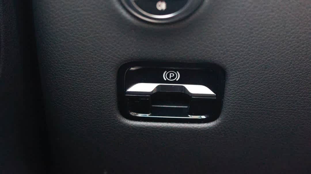 Thumbnail: 2023 Mercedes-Benz GLC - 32