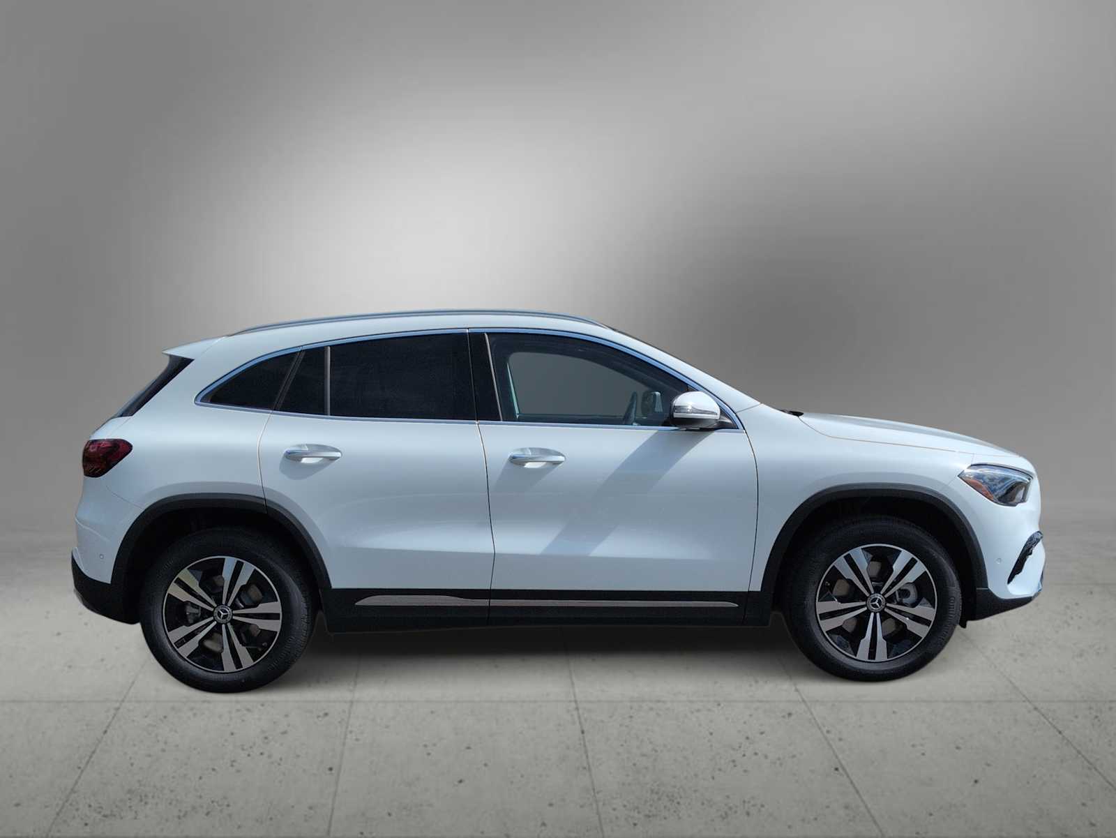 Thumbnail: 2026 Mercedes-Benz GLA - 9