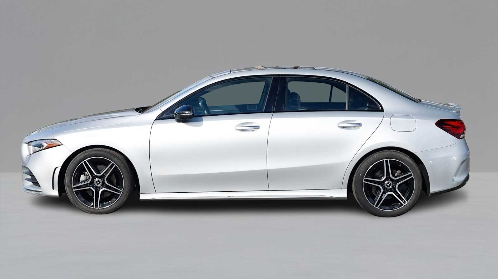 Thumbnail: 2022 Mercedes-Benz A-Class - 8