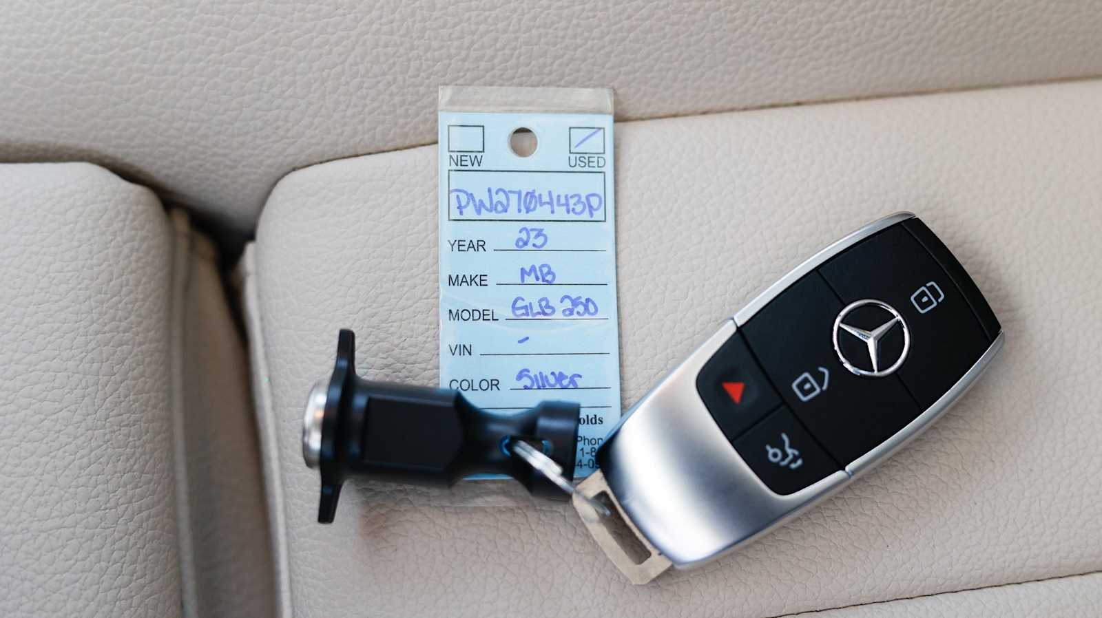 Thumbnail: 2023 Mercedes-Benz GLB - 41