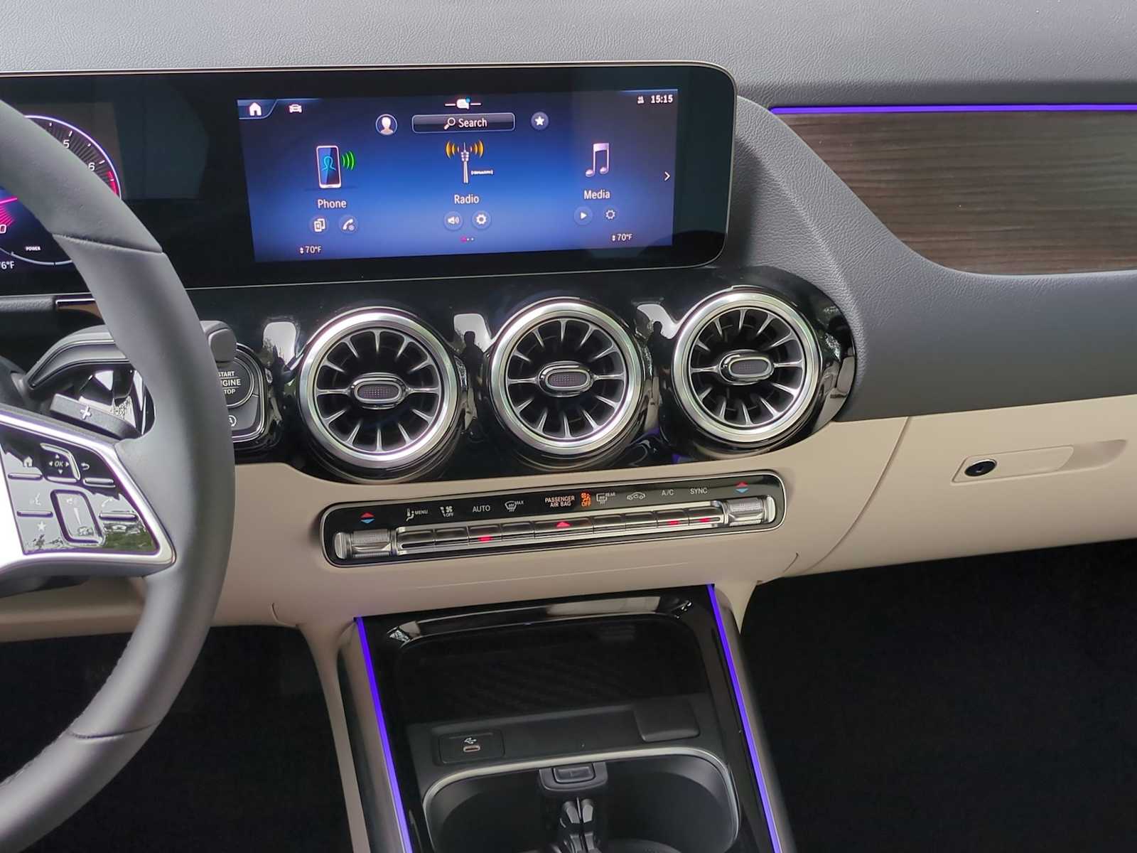 Thumbnail: 2026 Mercedes-Benz GLA - 30