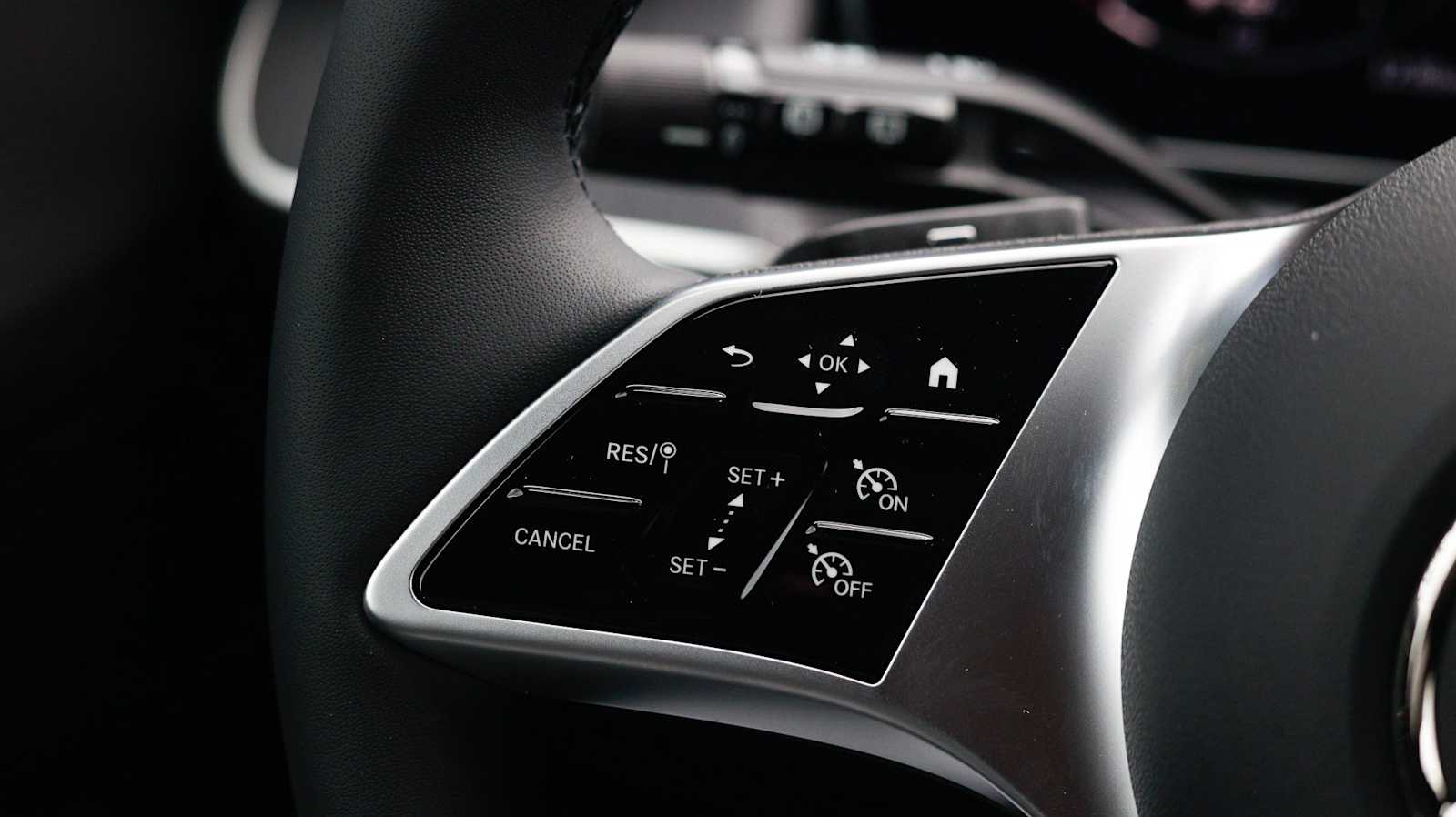 Thumbnail: 2026 Mercedes-Benz GLC - 25