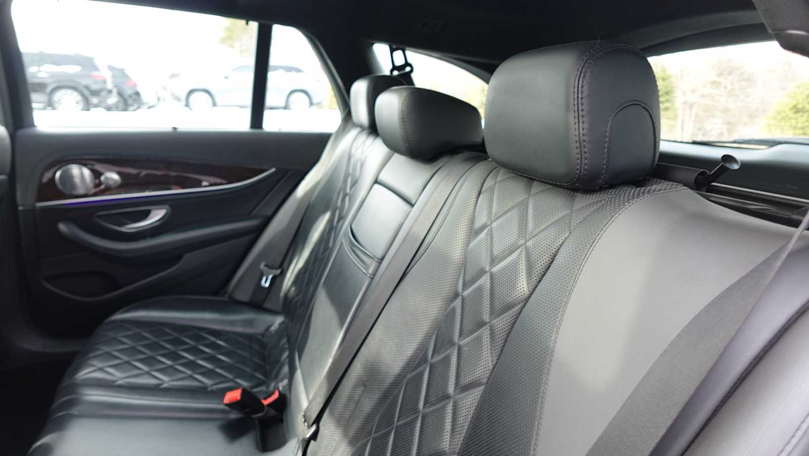 Thumbnail: 2017 Mercedes-Benz E-Class - 48