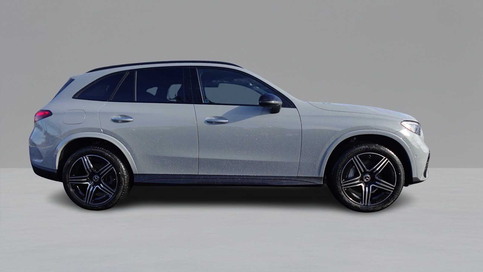 Thumbnail: 2026 Mercedes-Benz GLC - 4