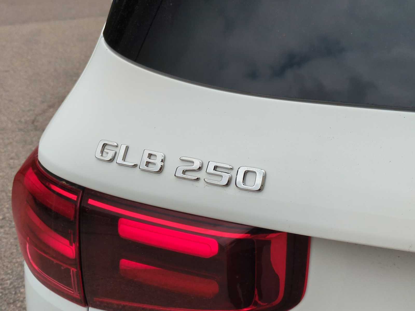 Thumbnail: 2025 Mercedes-Benz GLB - 13
