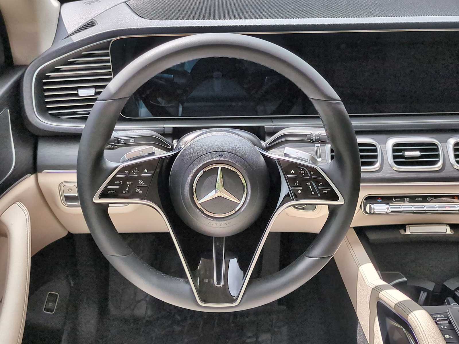 Thumbnail: 2025 Mercedes-Benz GLE - 25
