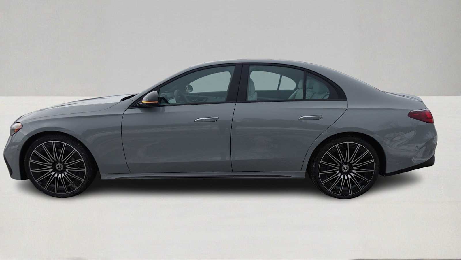 Thumbnail: 2026 Mercedes-Benz E-Class - 8