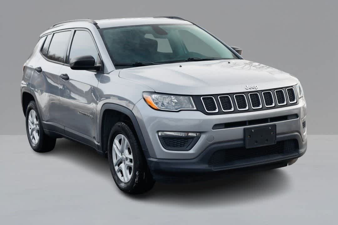 Thumbnail: 2018 Jeep Compass - 3