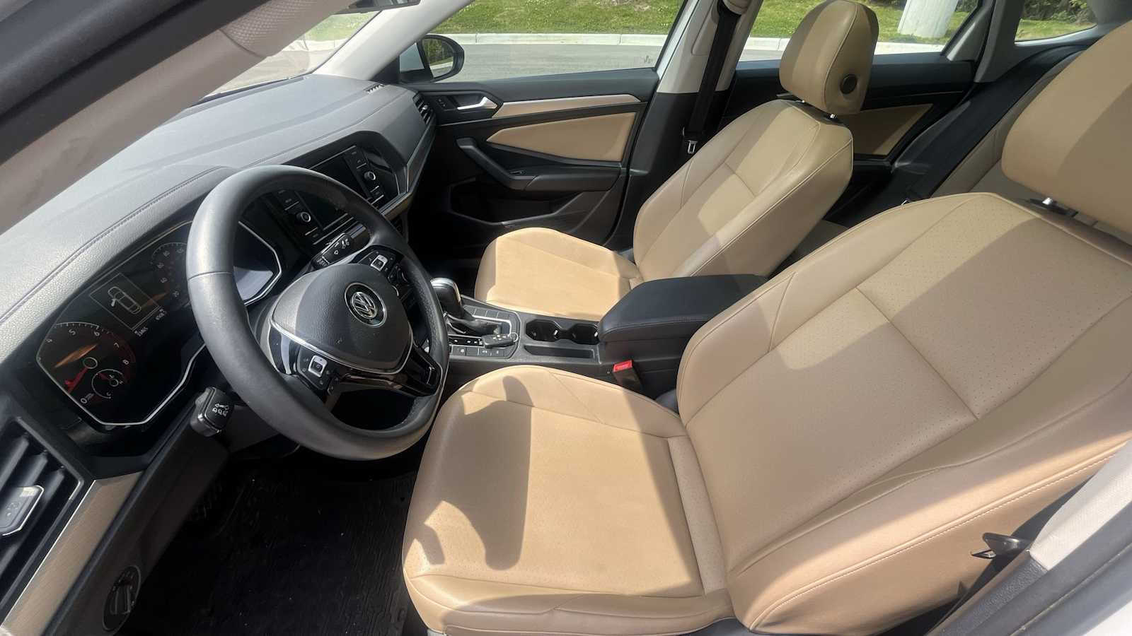 Thumbnail: 2020 Volkswagen Jetta - 14