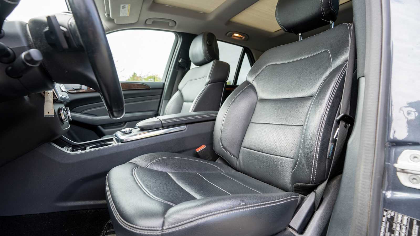 Thumbnail: 2013 Mercedes-Benz M-Class - 21