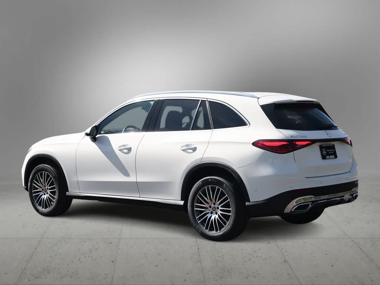 Thumbnail: 2026 Mercedes-Benz GLC - 7