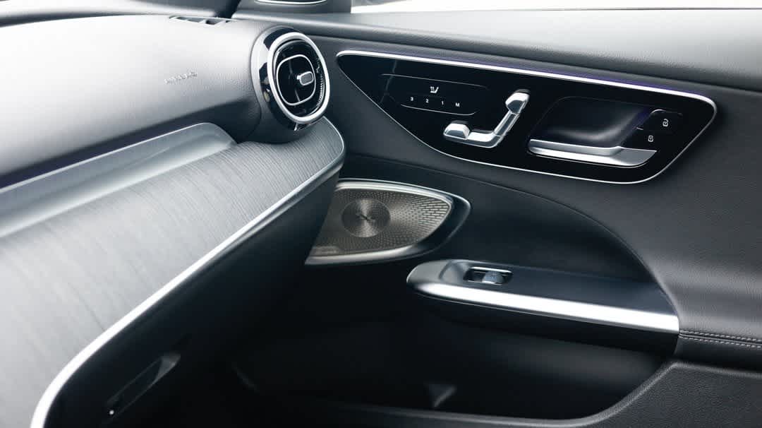 Thumbnail: 2024 Mercedes-Benz C-Class - 31