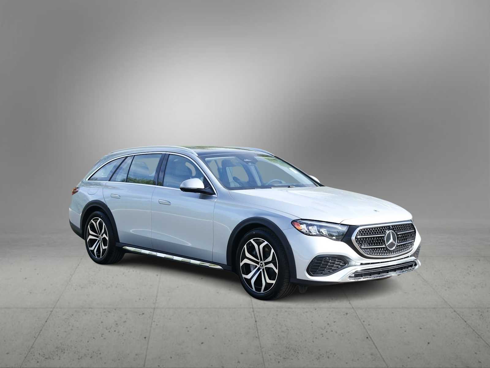 2025 Mercedes Benz E 450 4MATIC All-Terrain photo 3