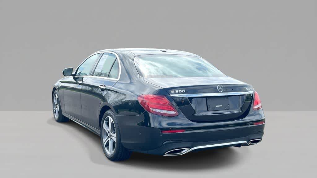 Thumbnail: 2019 Mercedes-Benz E-Class - 4