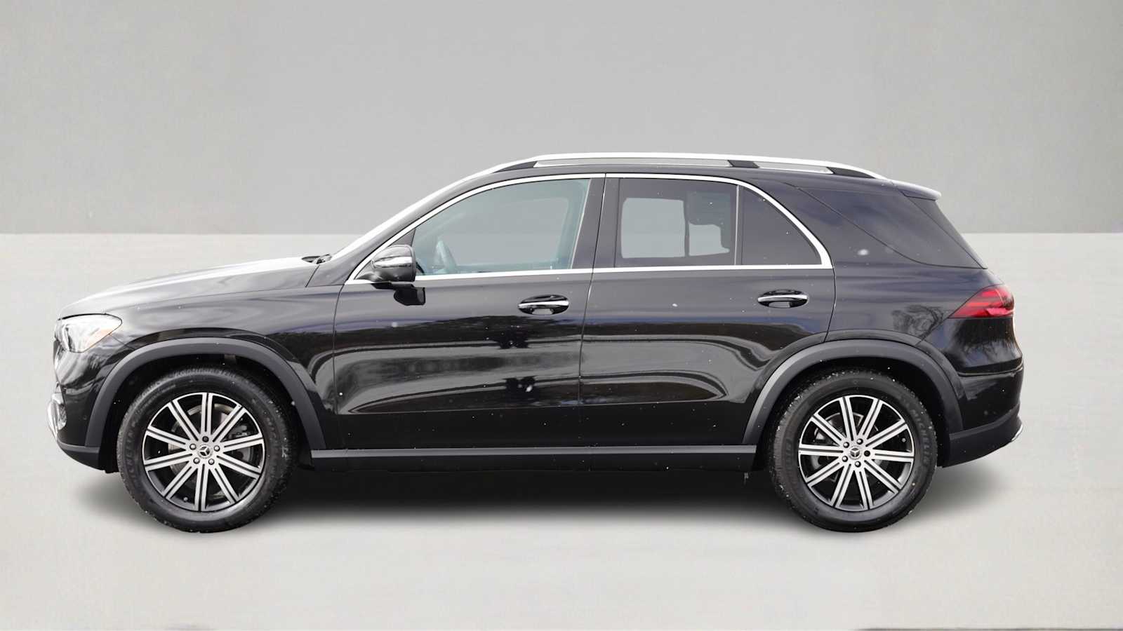 Thumbnail: 2026 Mercedes-Benz GLE - 8