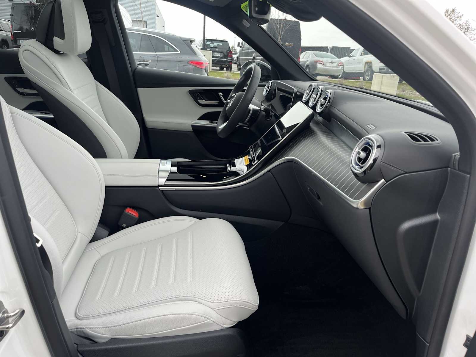 Thumbnail: 2026 Mercedes-Benz GLC - 11