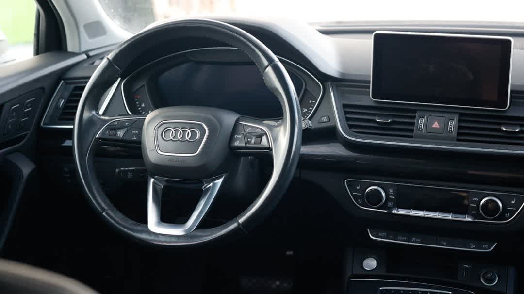 Thumbnail: 2020 Audi Q5 - 23