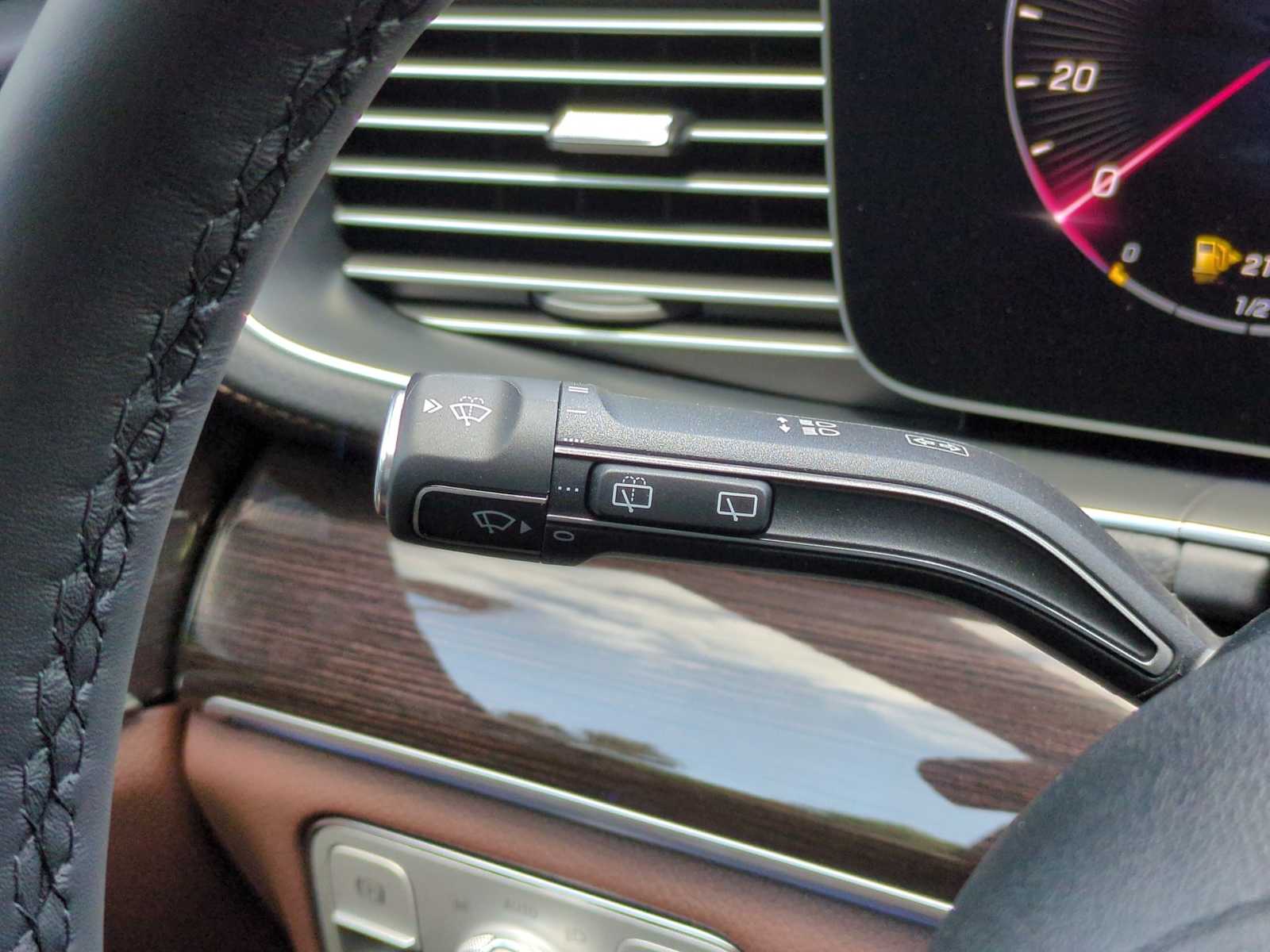 2025 Mercedes-Benz GLS 450 4MATIC 28