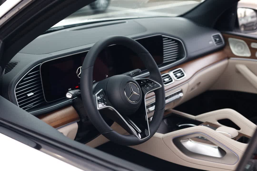 Thumbnail: 2026 Mercedes-Benz GLE - 18