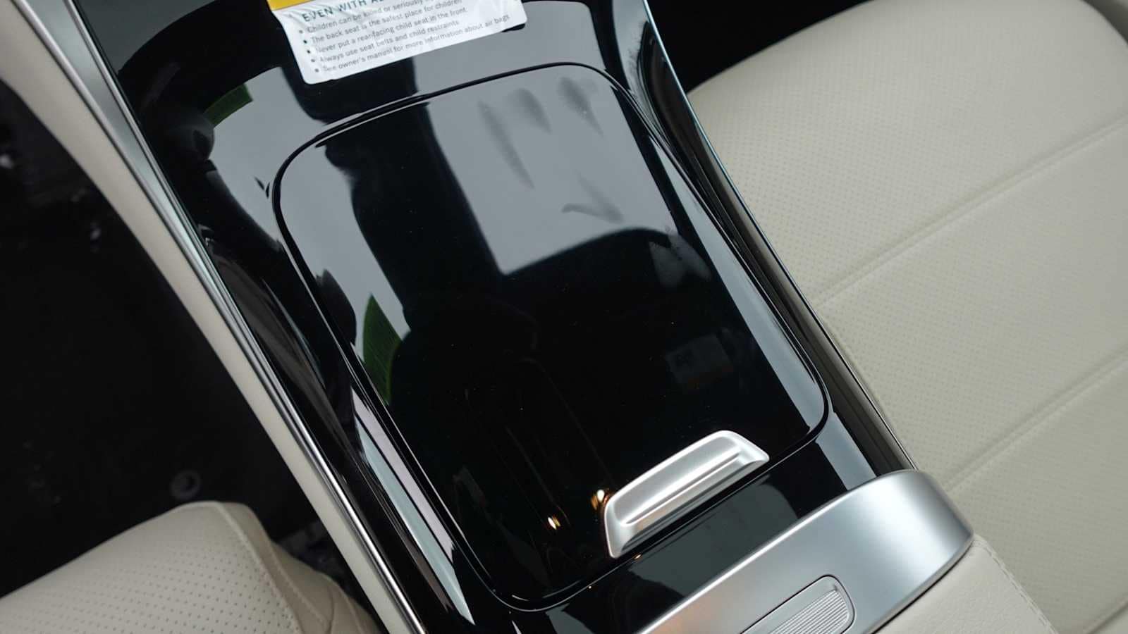 Thumbnail: 2026 Mercedes-Benz GLC - 39