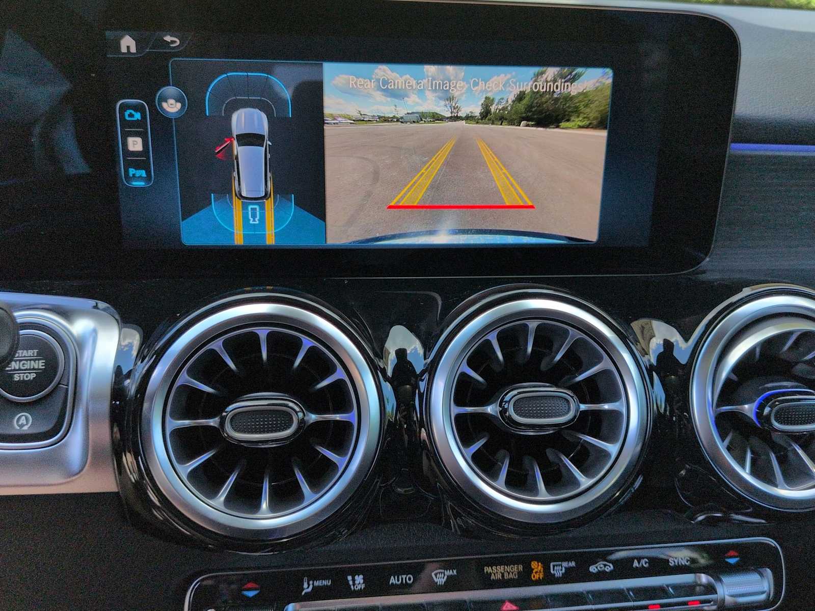 Thumbnail: 2026 Mercedes-Benz GLB - 29