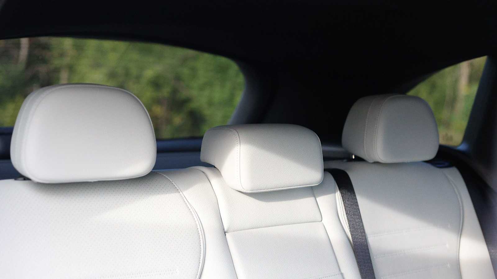 Thumbnail: 2026 Mercedes-Benz GLC - 25