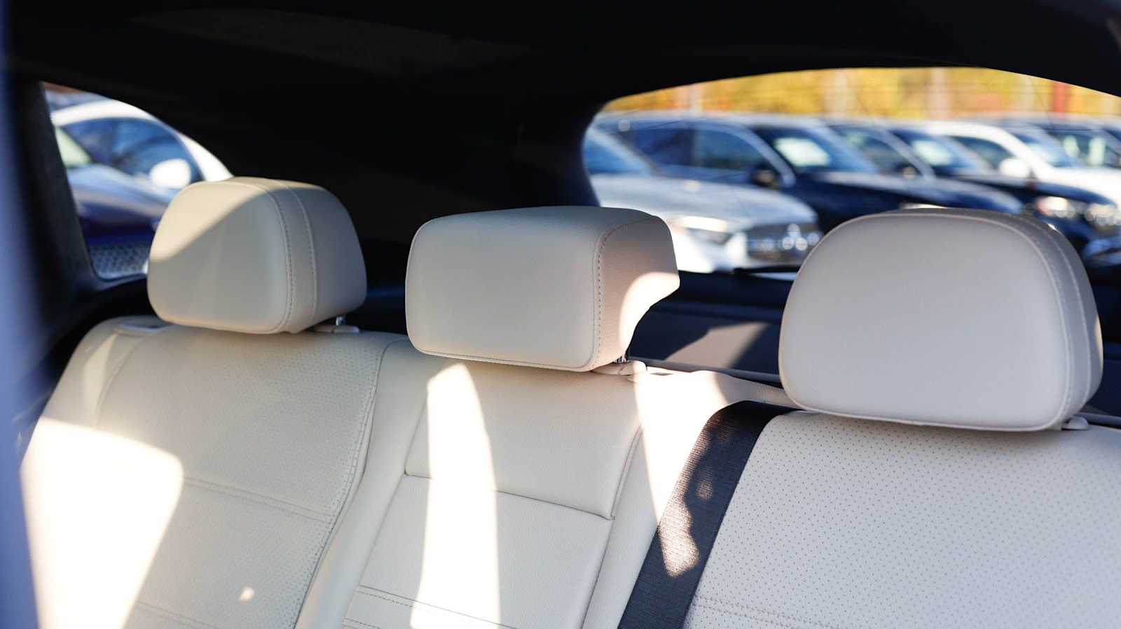 Thumbnail: 2026 Mercedes-Benz GLC - 18