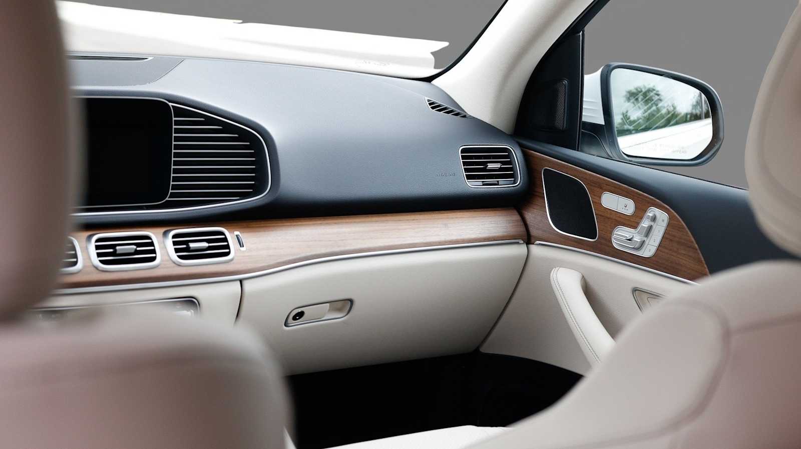 Thumbnail: 2025 Mercedes-Benz GLE - 20