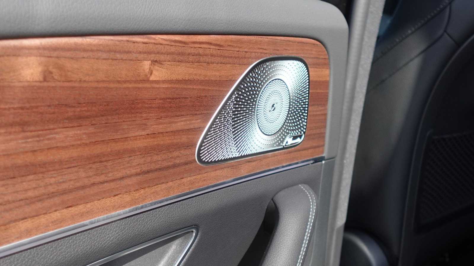 Thumbnail: 2026 Mercedes-Benz GLE - 48