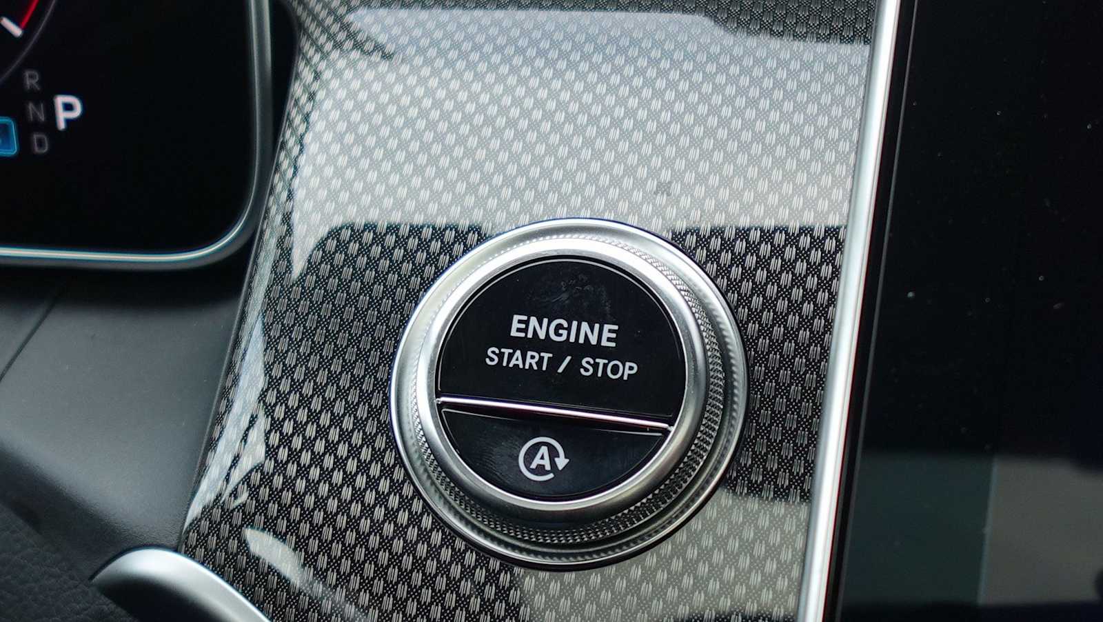 Thumbnail: 2026 Mercedes-Benz GLC - 38