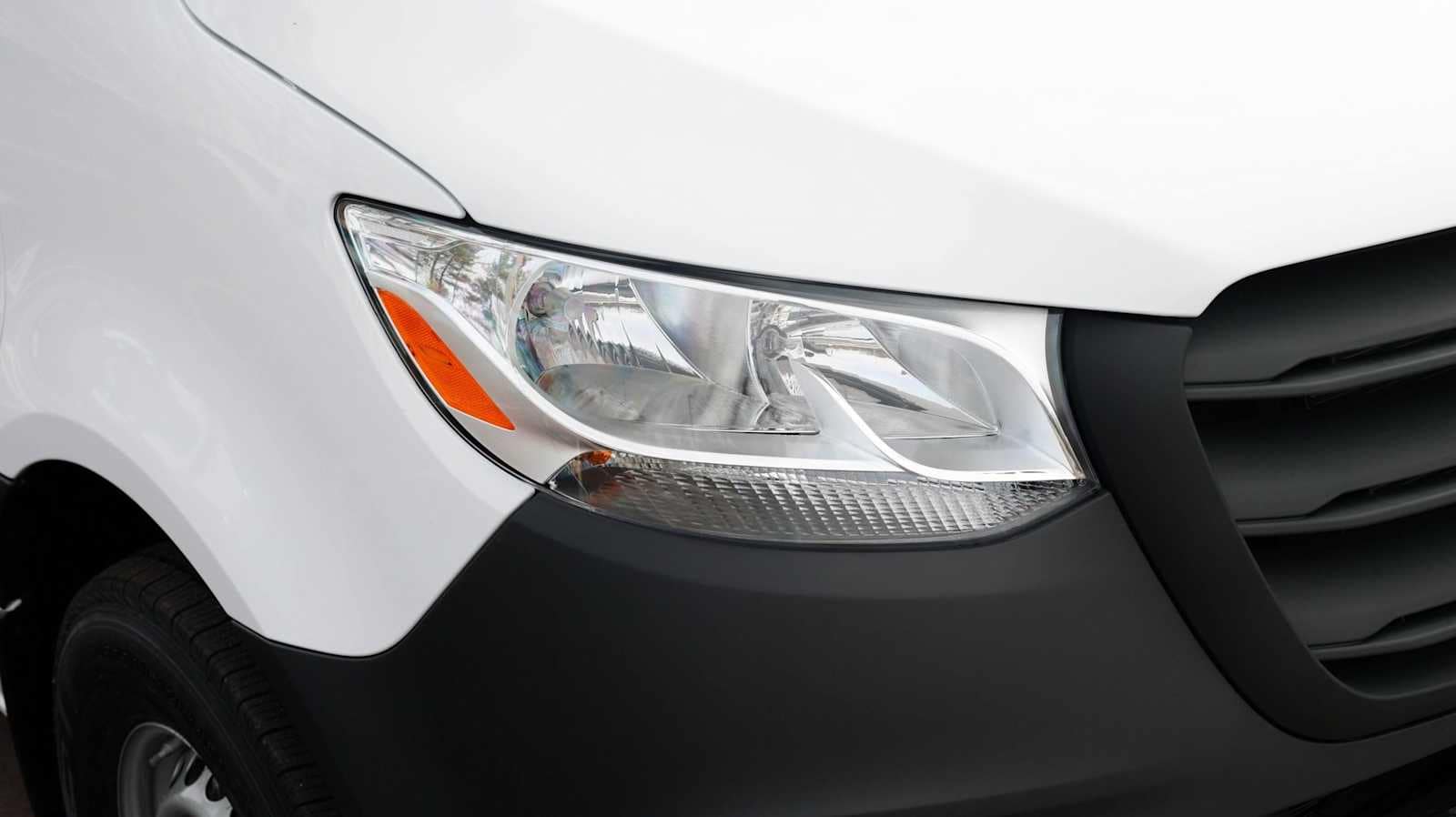 Thumbnail: 2026 Mercedes-Benz Sprinter - 12