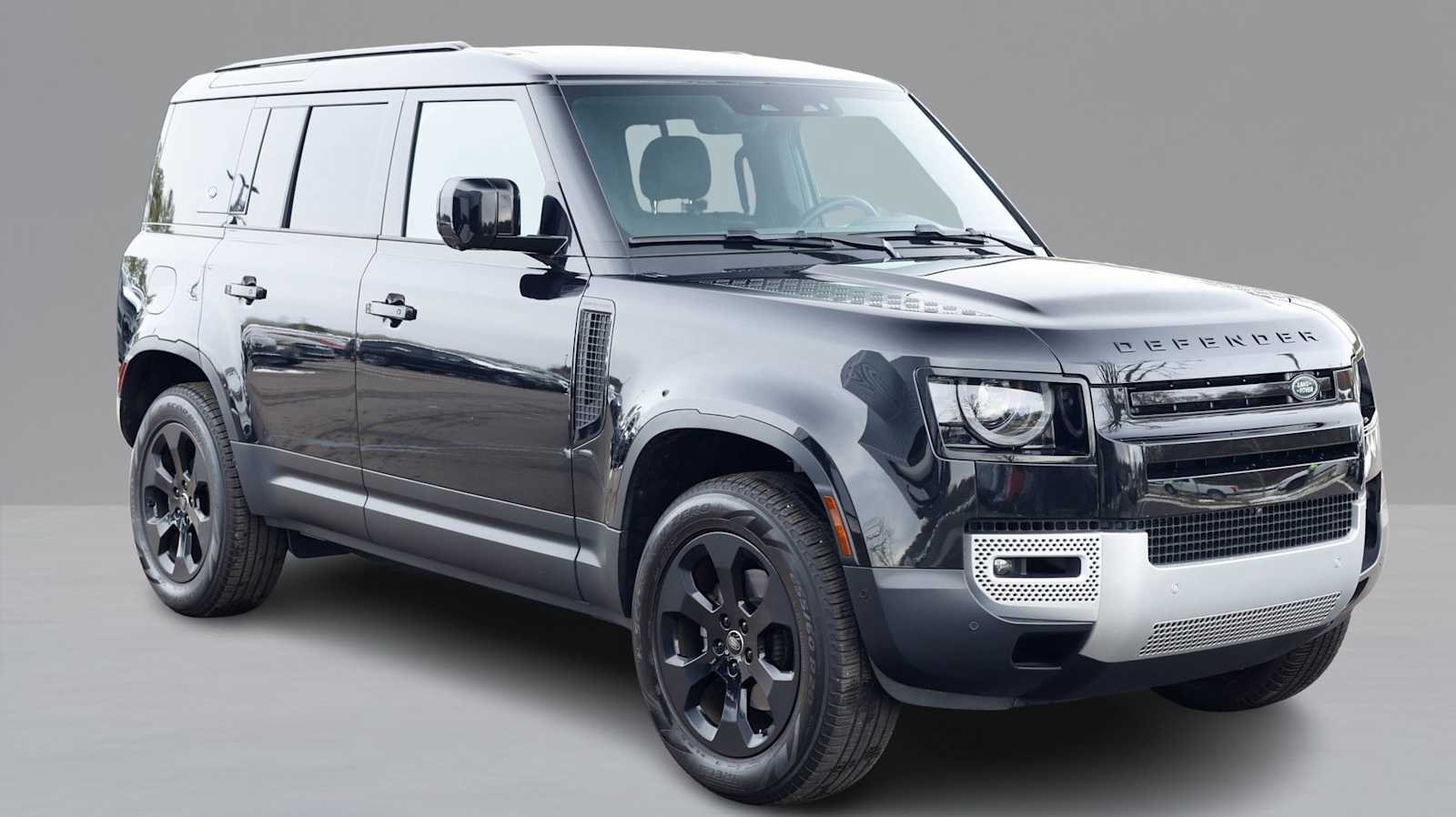 Thumbnail: 2024 Land Rover Defender - 3