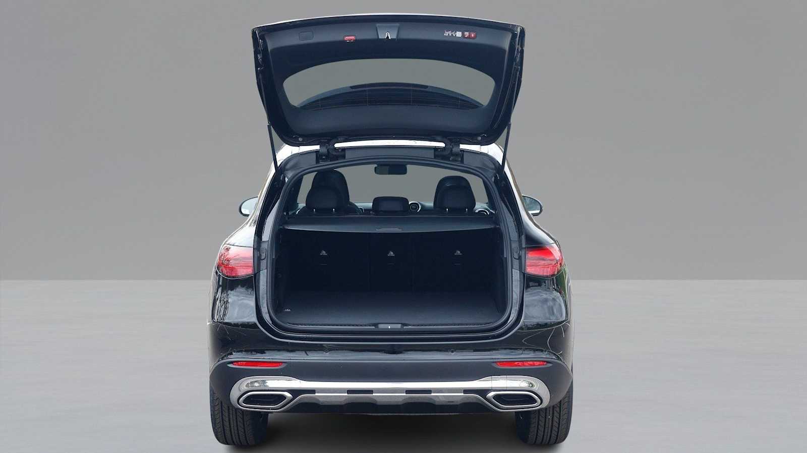 Thumbnail: 2026 Mercedes-Benz GLC - 7