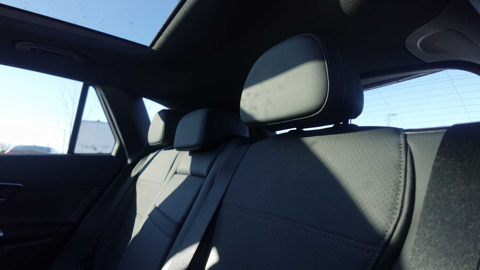 Thumbnail: 2026 Mercedes-Benz GLC - 44