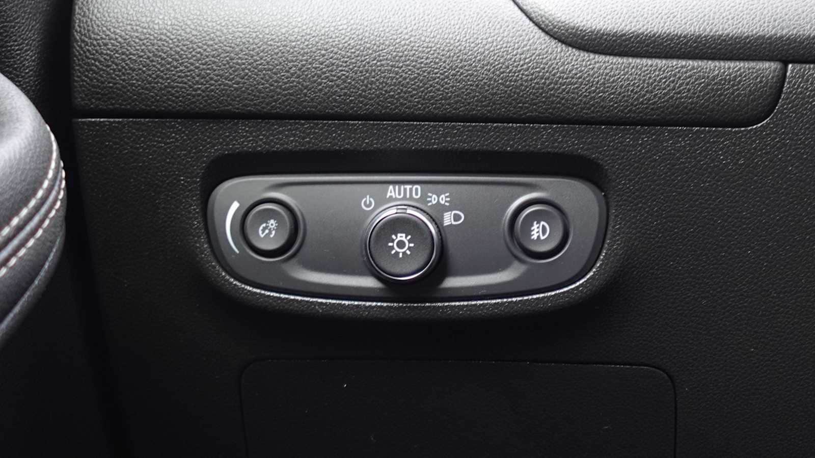 Thumbnail: 2020 Buick Encore GX - 37