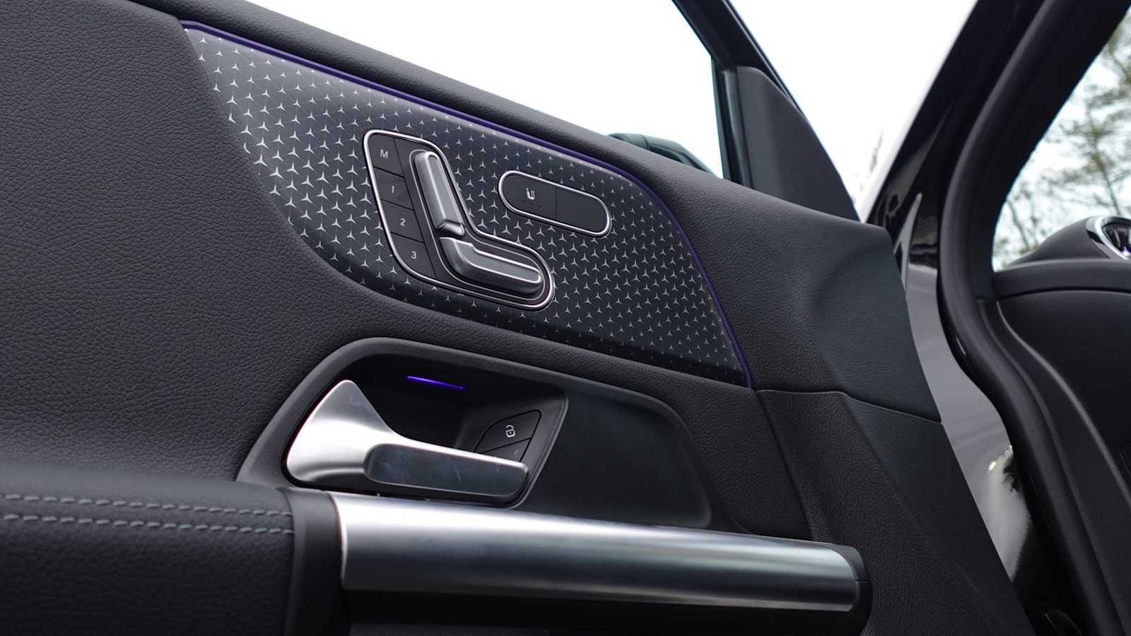 Thumbnail: 2026 Mercedes-Benz GLA - 33