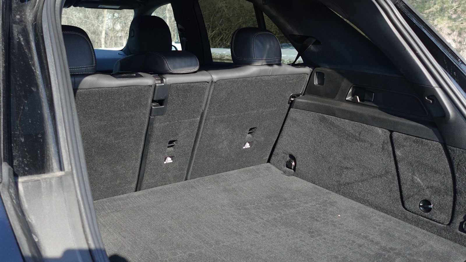 Thumbnail: 2026 Mercedes-Benz GLE - 19