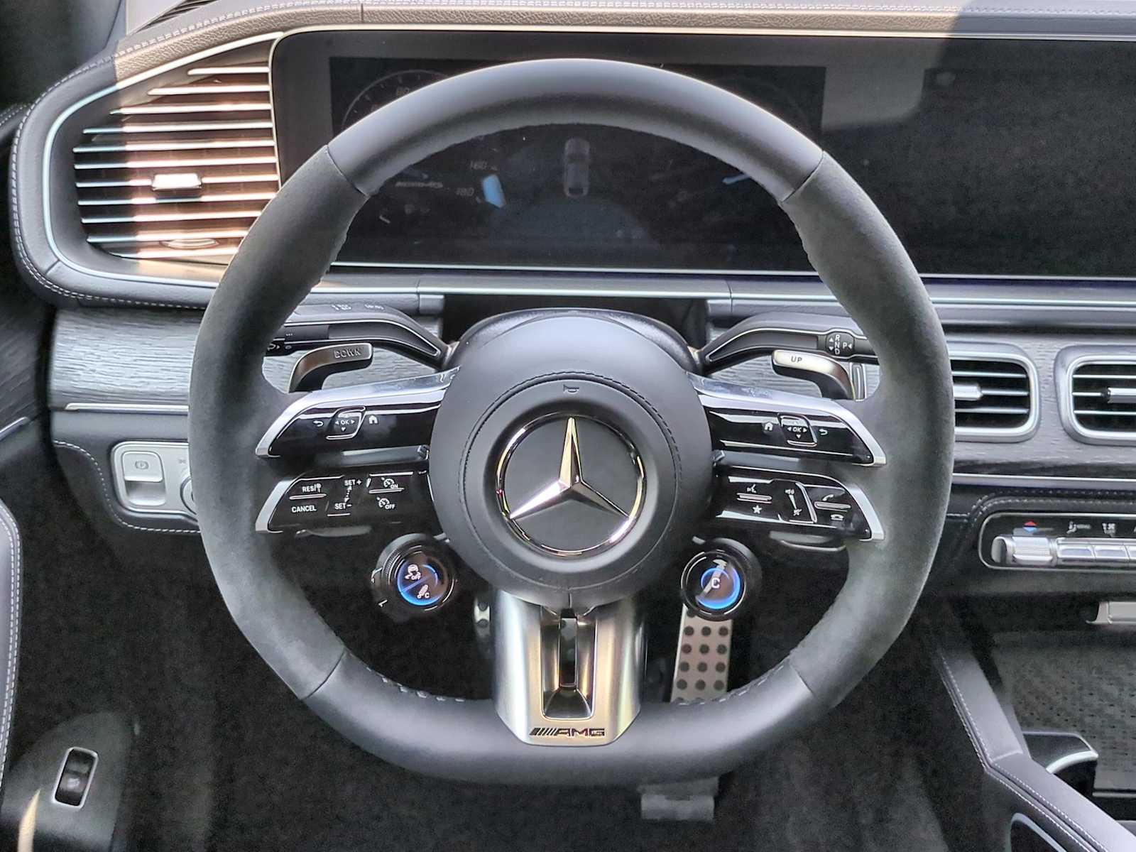 Thumbnail: 2025 Mercedes-Benz GLE - 25