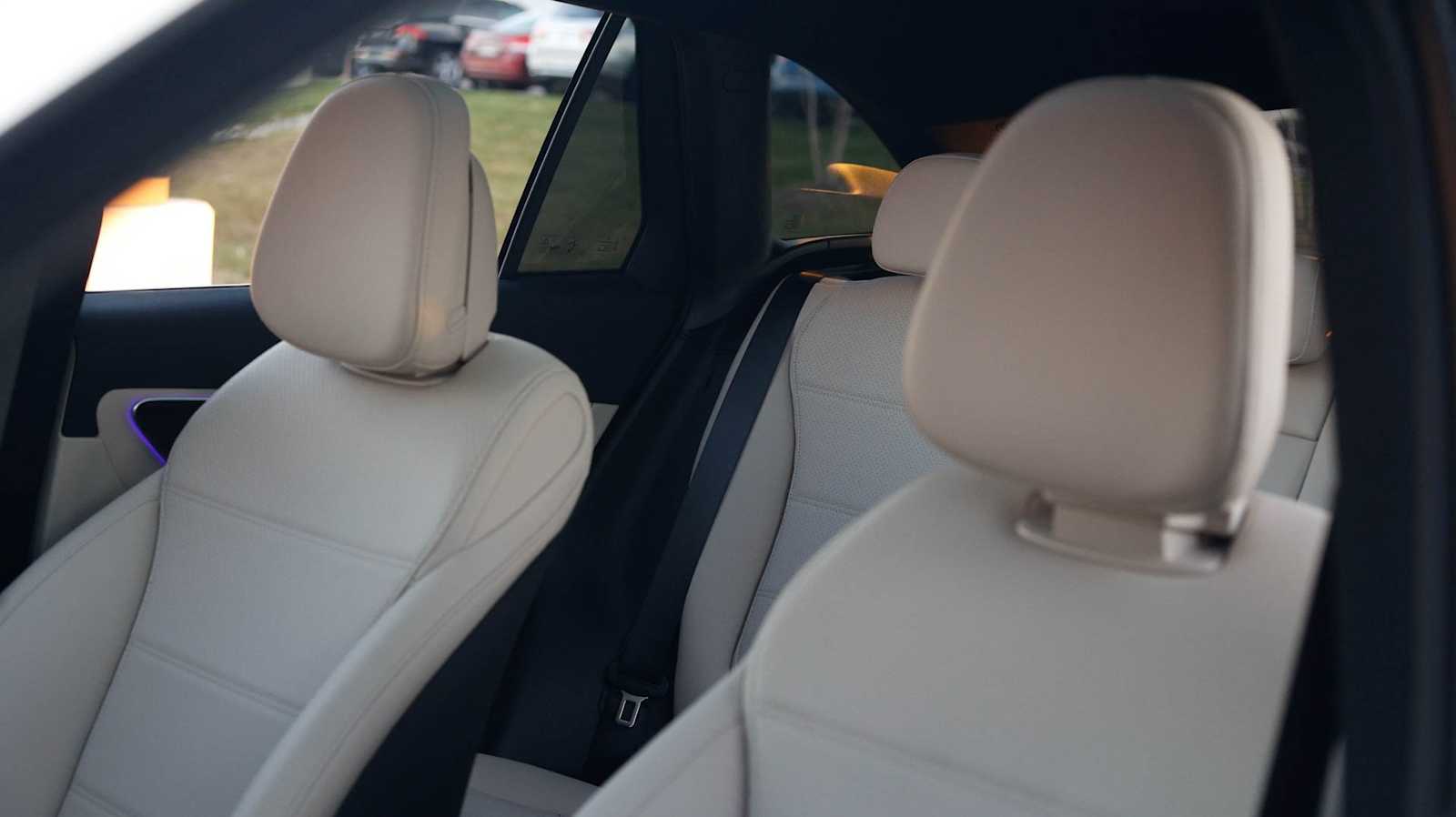 Thumbnail: 2026 Mercedes-Benz GLC - 37