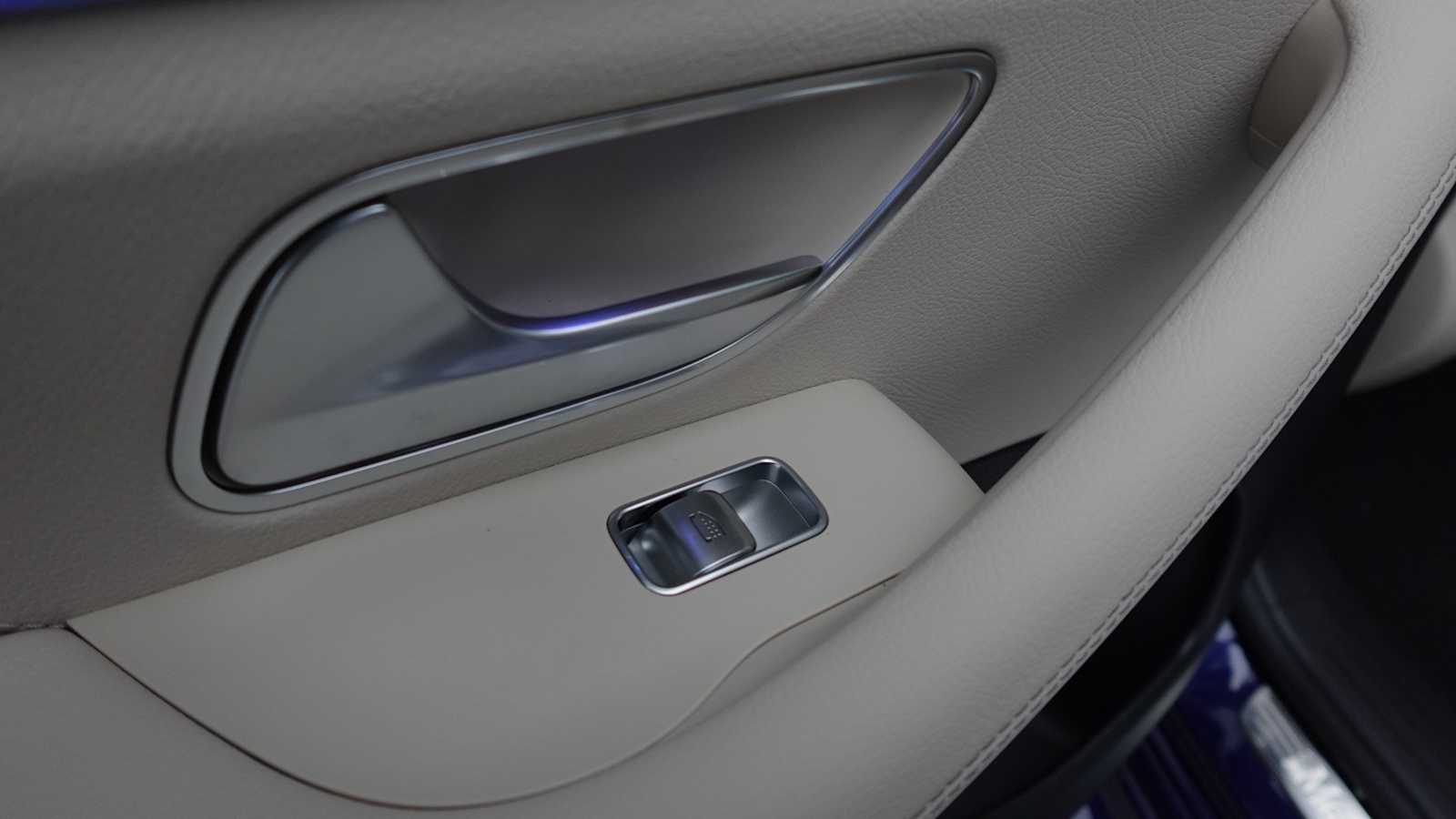 Thumbnail: 2026 Mercedes-Benz GLE - 51