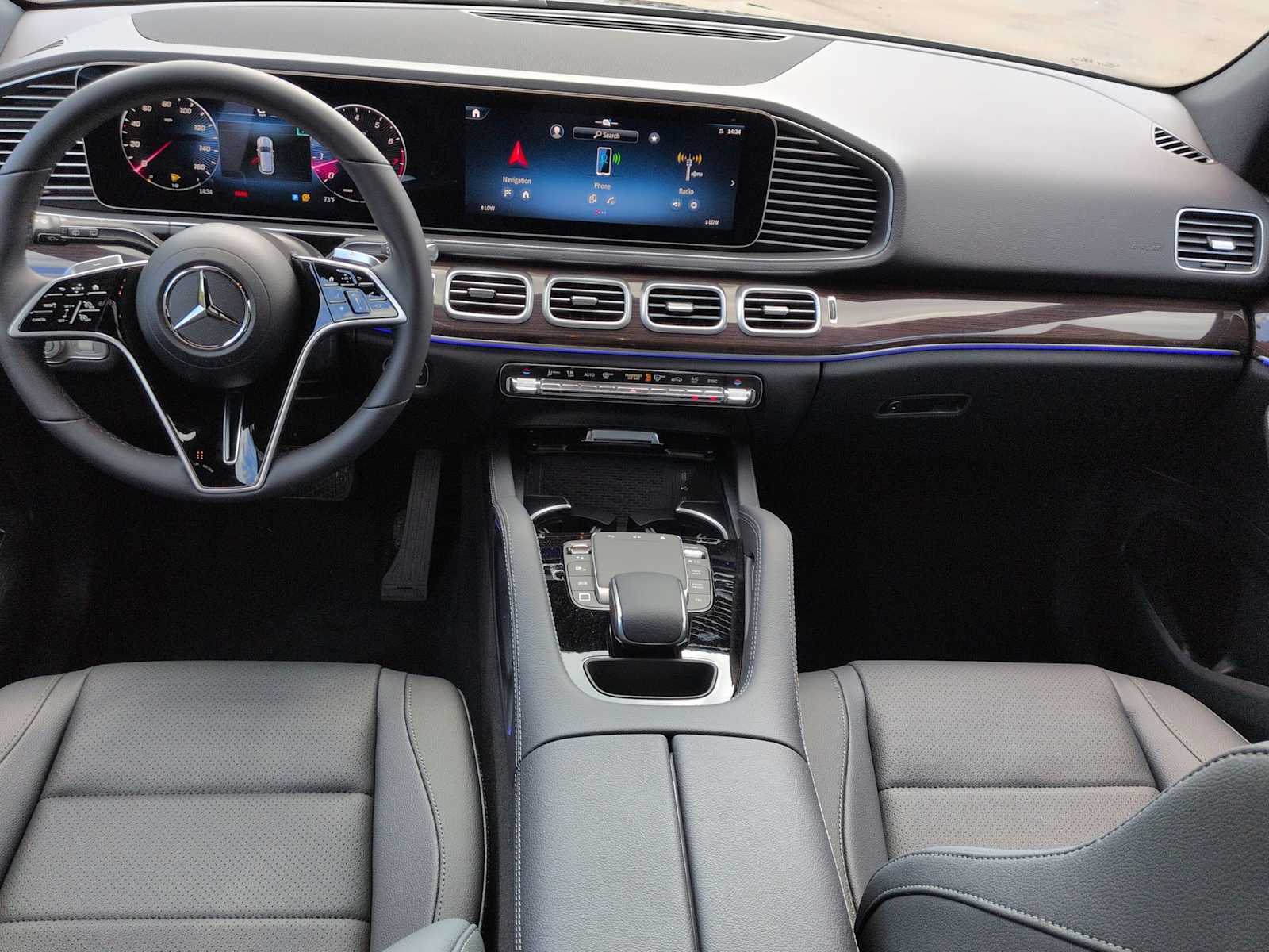 Thumbnail: 2025 Mercedes-Benz GLE - 16