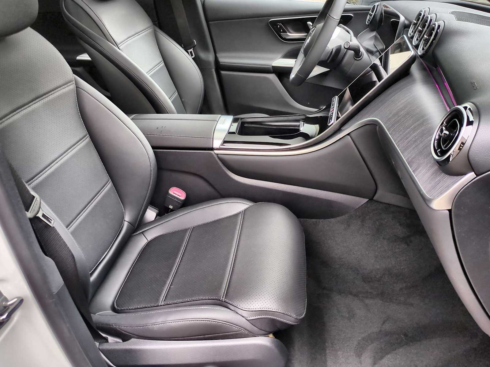 Thumbnail: 2025 Mercedes-Benz GLC - 24