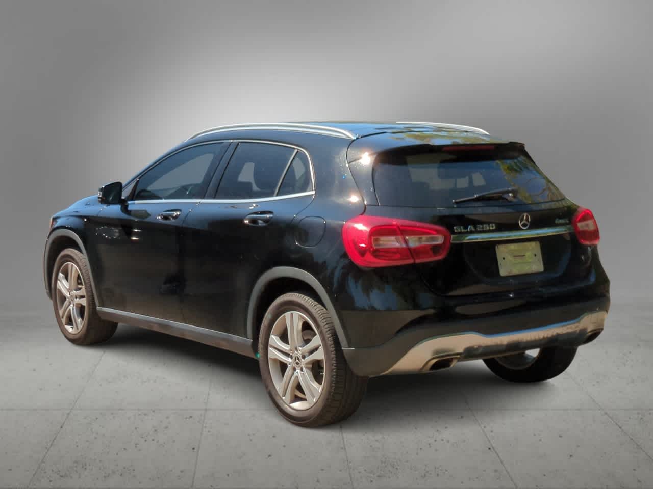 Thumbnail: 2018 Mercedes-Benz GLA - 6