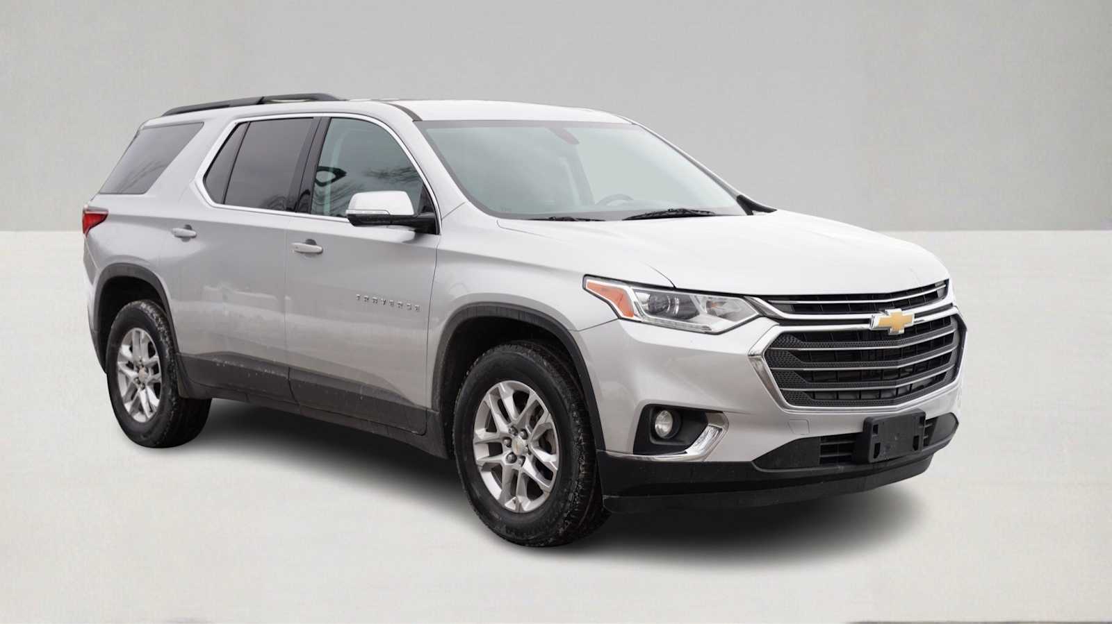 Thumbnail: 2019 Chevrolet Traverse - 3