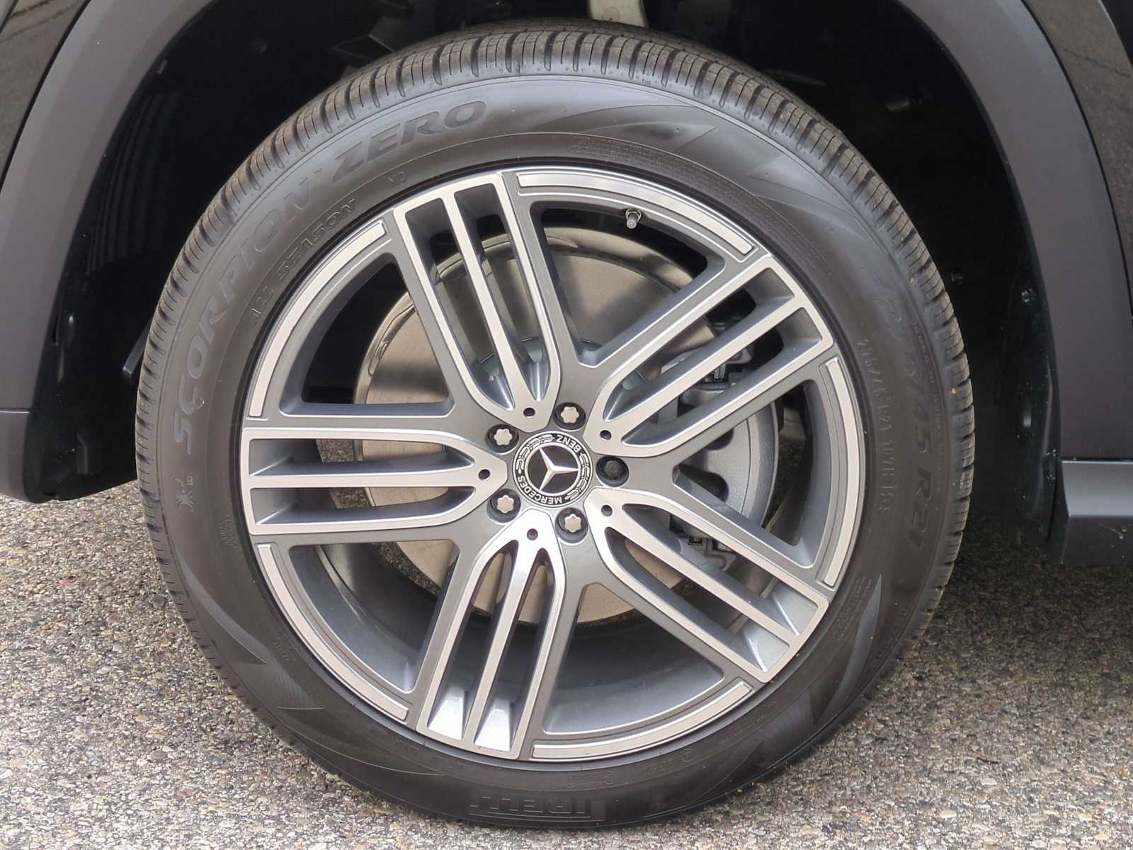 Thumbnail: 2025 Mercedes-Benz GLS - 14