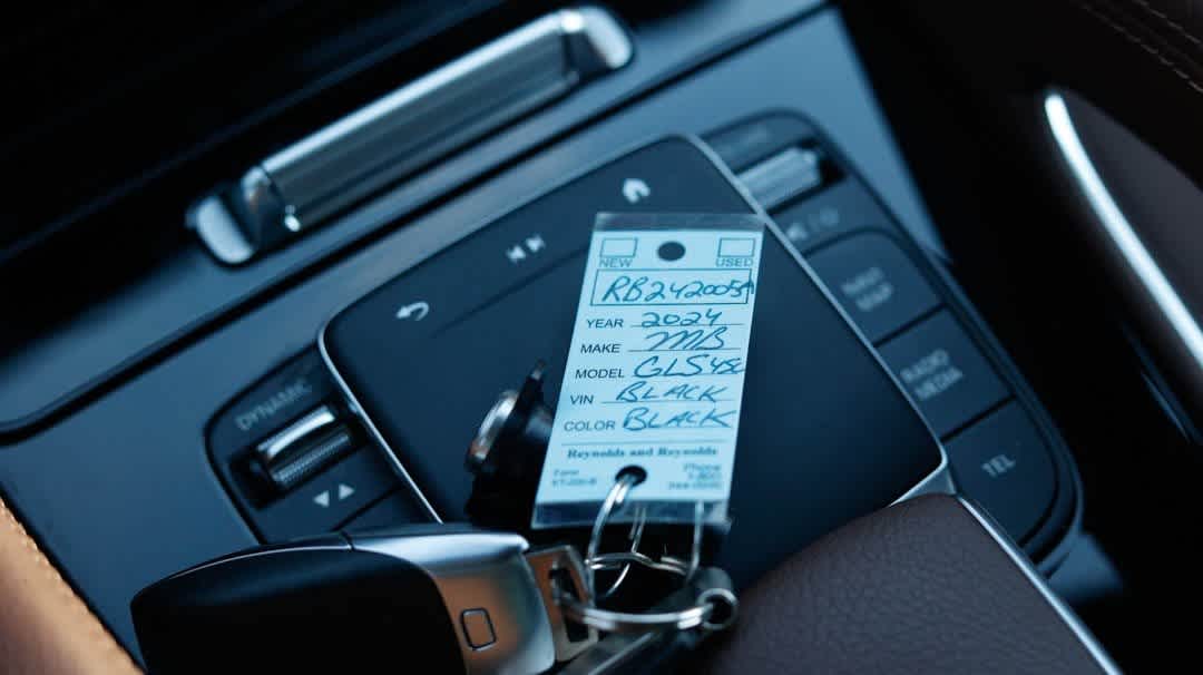 Thumbnail: 2024 Mercedes-Benz GLS - 38